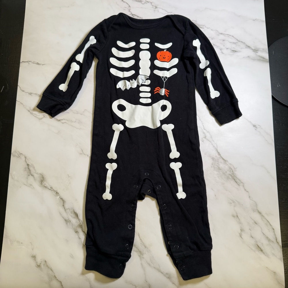 Carter's Black and White Skeleton Footies